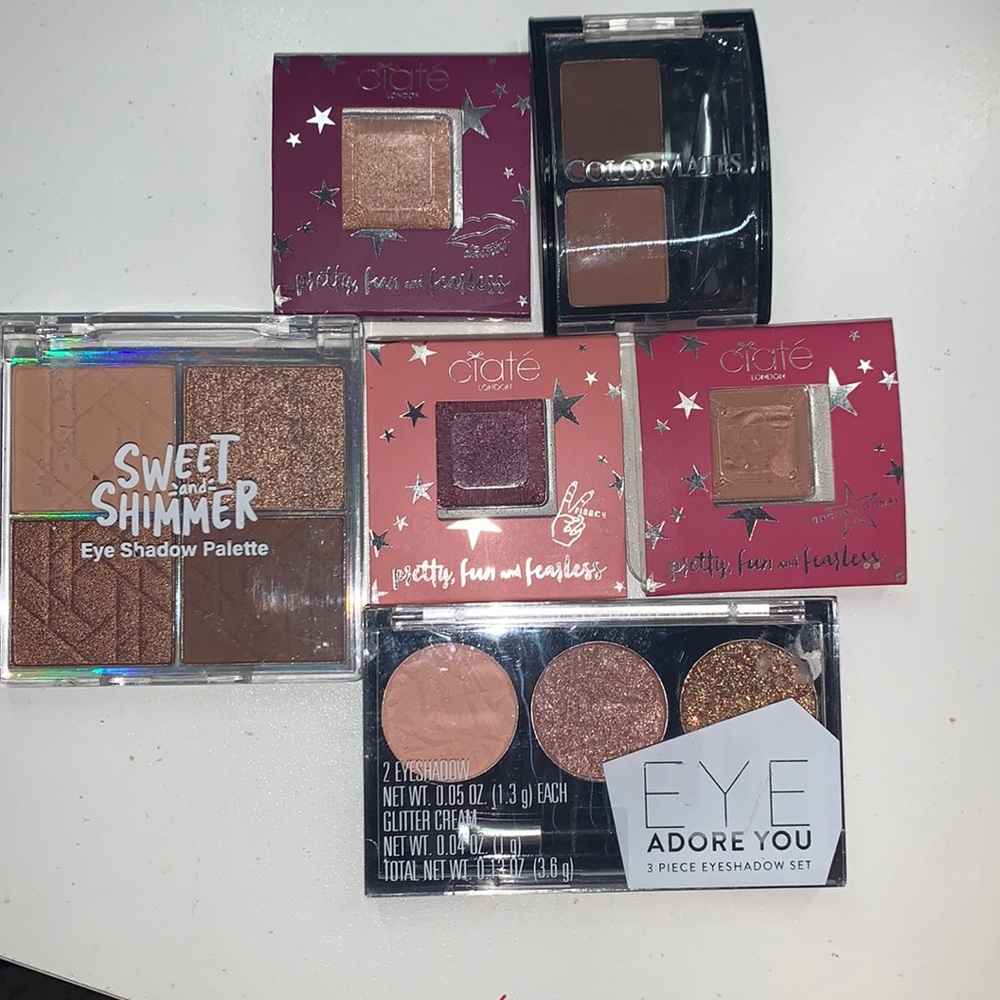 Eyeshadow minis and singles